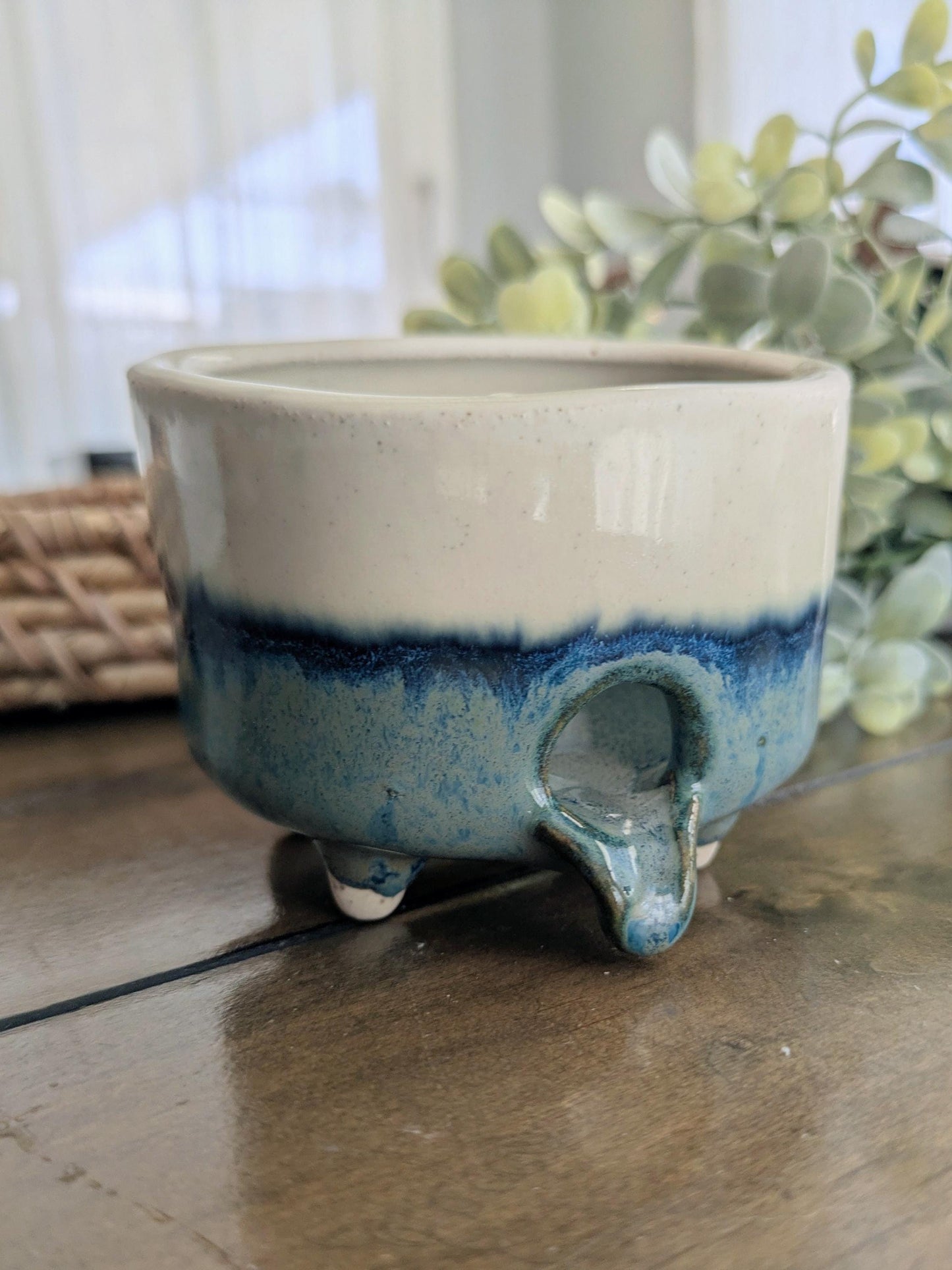 Ceramic Sponge Holder with Drain for Kitchen and Bathroom Sink
