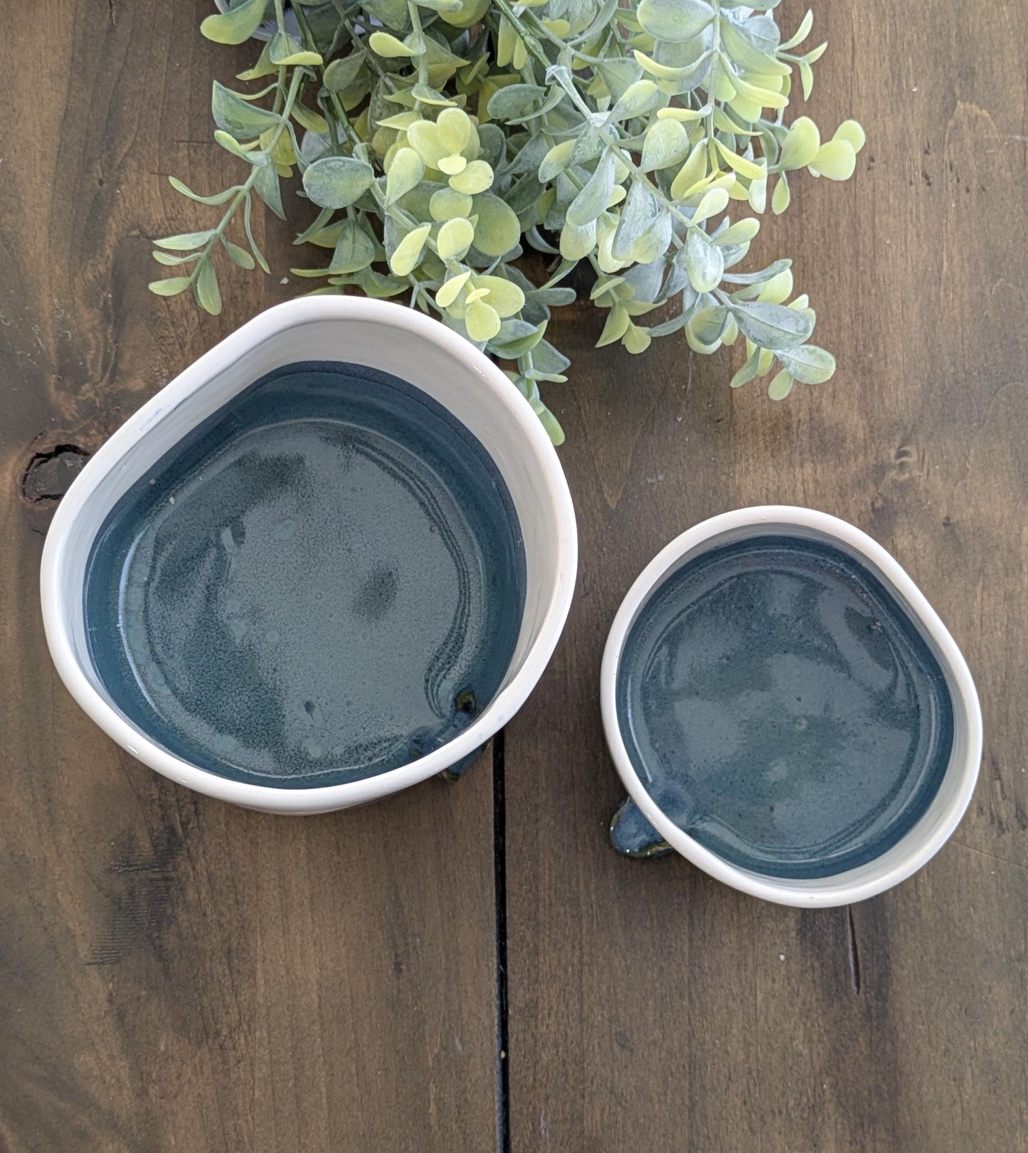 Ceramic Sponge Holder with Drain for Kitchen and Bathroom Sink