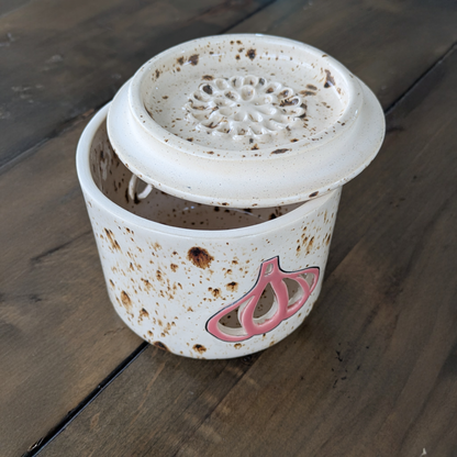 2-in-1 Garlic Keeper + Grater  - White Speckles