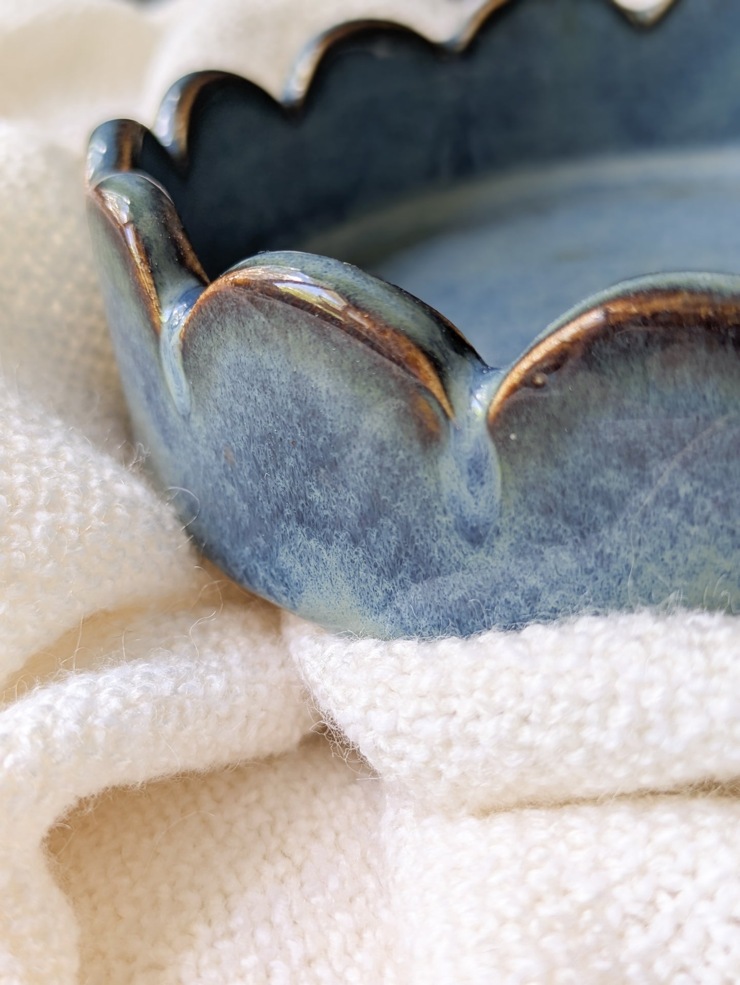 Scallop Plate - Mediterranean Blue