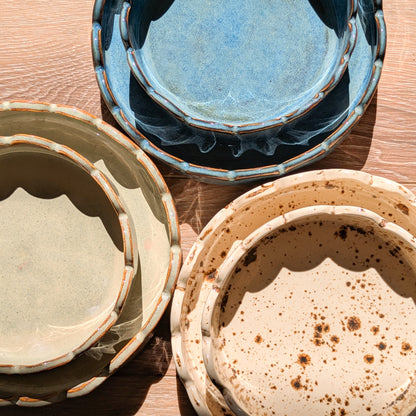 Scallop Plate - Ivory Speckles